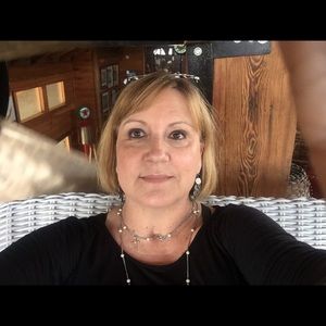 Meet your Posher, Anita